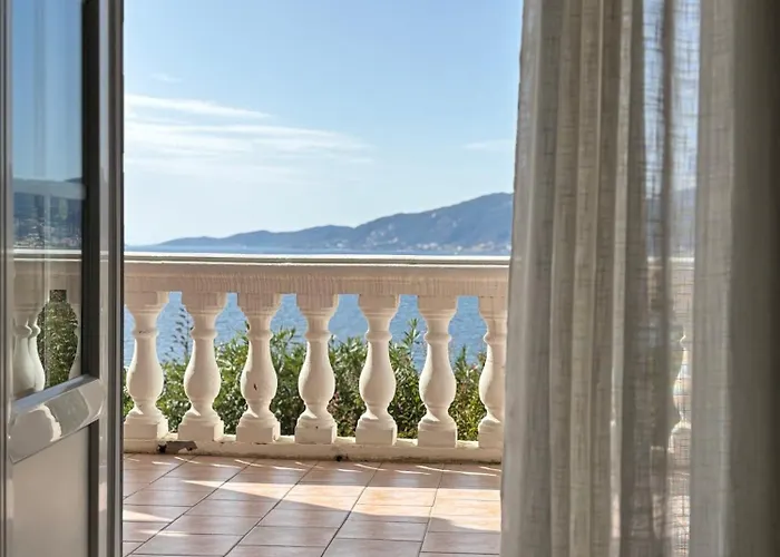 Du Maquis Avec Piscine - Porticcio - Proche Grosseto-Prugna